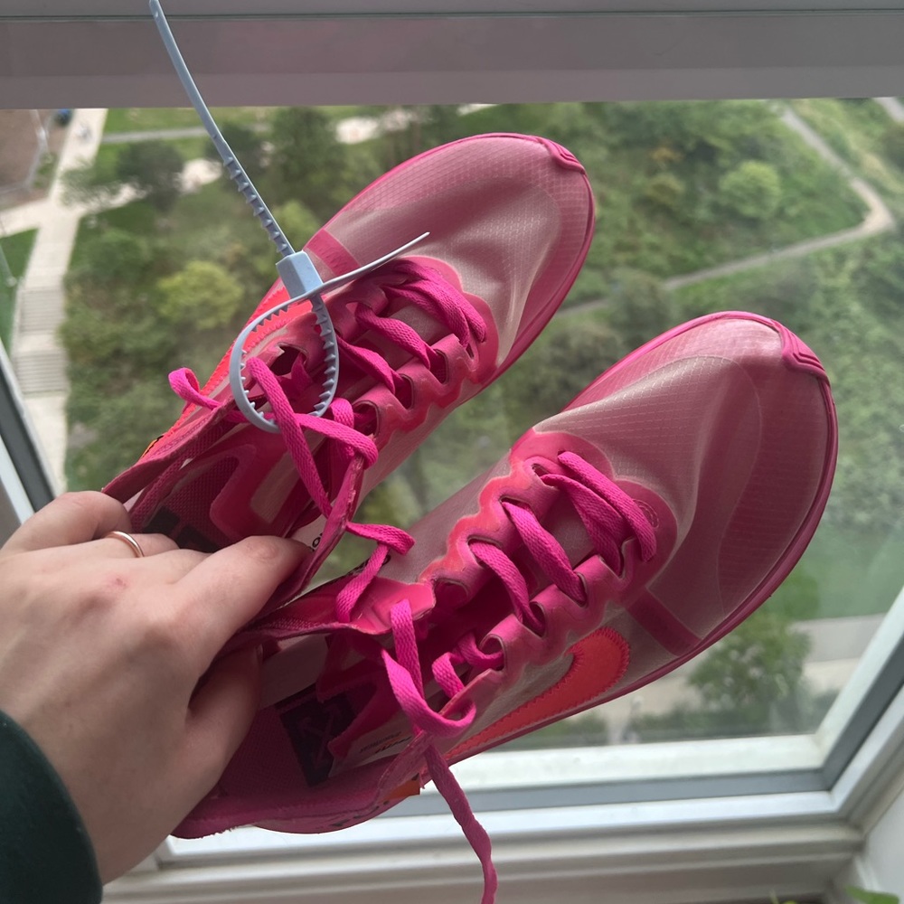 Nike x Off-White Zoom Fly - pink (rare) - Size 8 Women’s US